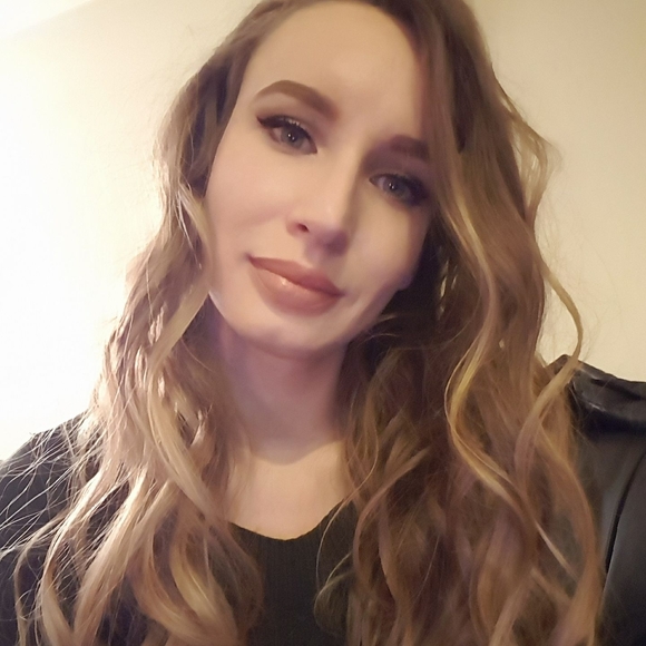 Meet your Posher, Kaitlyn - Picture 1 of 1